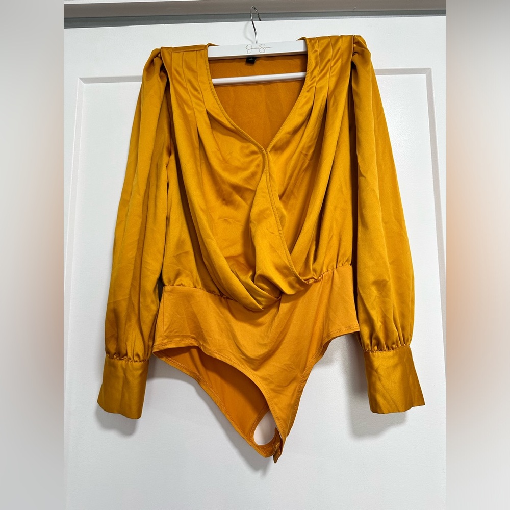 Casual yellow blouse